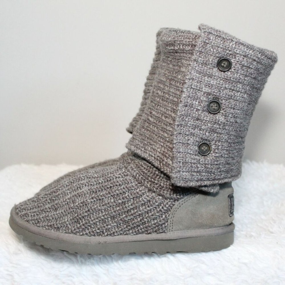 UGG Classic Cardy Button Detailed Sweater Knit Boots 5819 Gray Size 8 H12130 - Picture 2 of 11